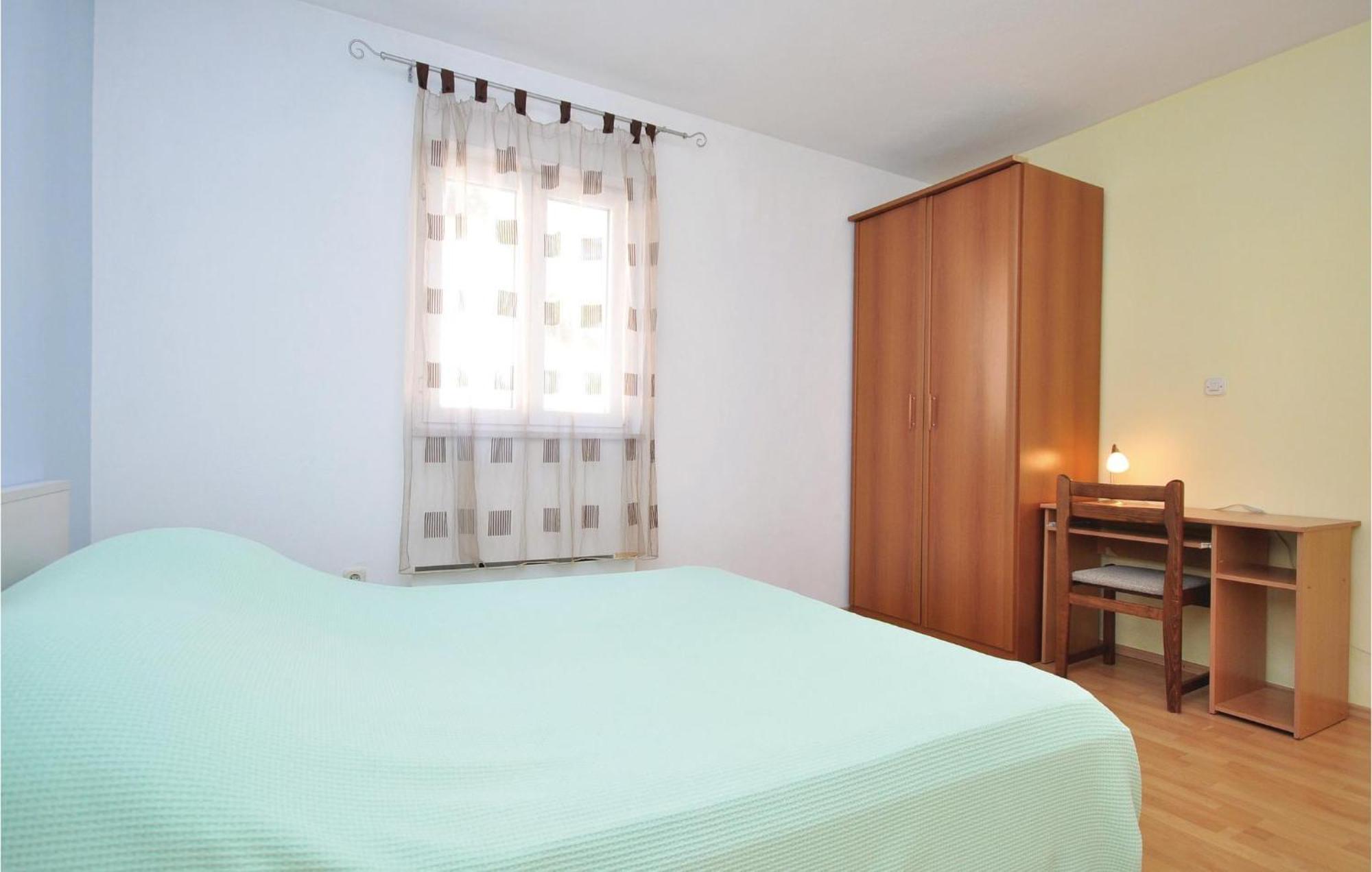 3 Bedroom Awesome Apartment In Pucisca Exterior photo